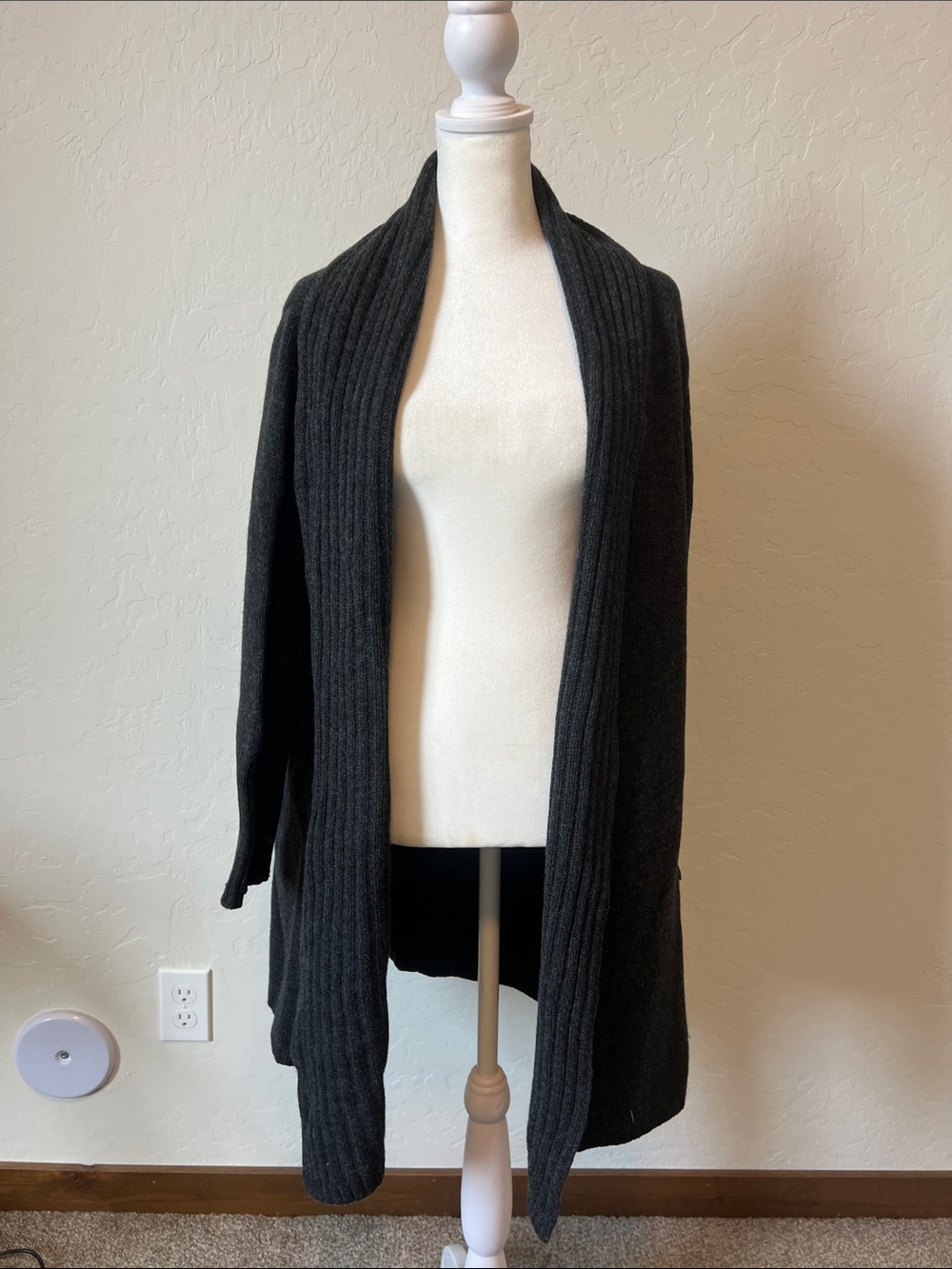 Vintage Linian Charcoal Grey Longline Ireland Wool Cardigan Cozy Sweater S M